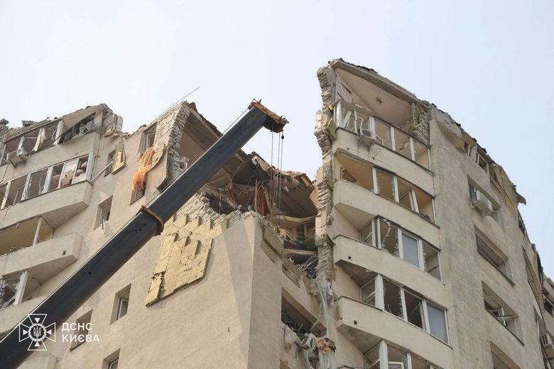 У Дарницькому районі завершили рятувальні роботи
