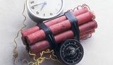 В Киеве в толпу людей, пришедших на встречу с Арьевым, бросили взрывпакет
