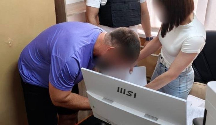 Замість лікування - рабська праця: в Одесі викрили організатора псевдореабілітаційного закладу. ФОТОрепортаж