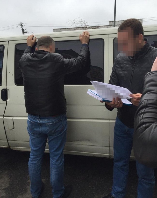 Чиновник Киевэнерго погорел на взятке 87 тысяч, - СБУ 01