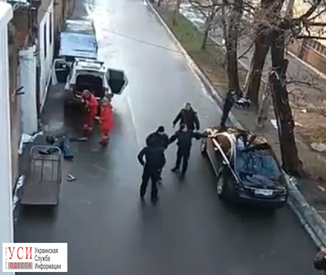 Полиция в центре Одессы ликвидировала преступника, оказавшего сопротивление при задержании (обновлено) 04