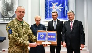 ЛитПолУкрбриг - первая ласточка на пути Украины в НАТО, - Порошенко. ФОТОрепортаж