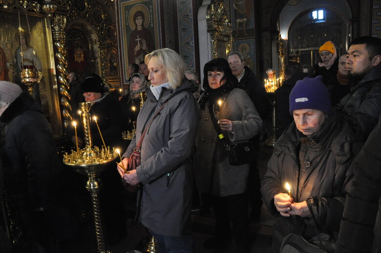 Пам’ятаємо!: у Києві вшанували подвиг Героїв Небесної Сотні 15