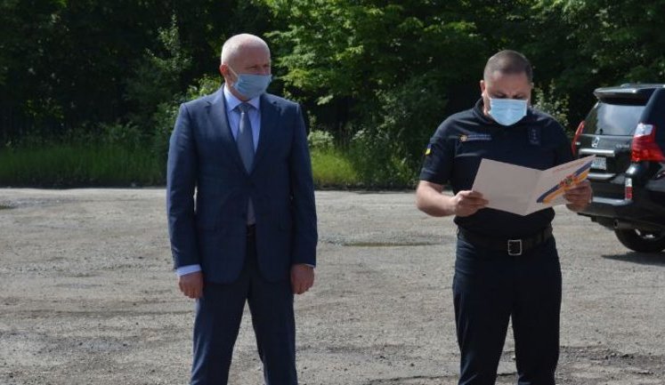 Люстрированный в 2015 году начальник управления ГСЧС на Закарпатье времен Януковича Щербей восстановился в должности: сегодня его представили коллективу. ФОТО