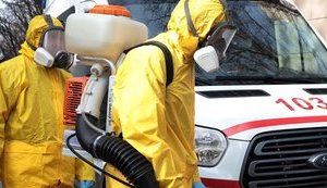 Захисних костюмів для лікарів Донеччини вистачить лише на два тижні, - ОДА
