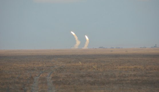 ракеты учения испытания зенитные управляемые