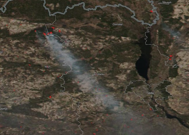 Пожар под Чернобылем виден из космоса, - NASA 01