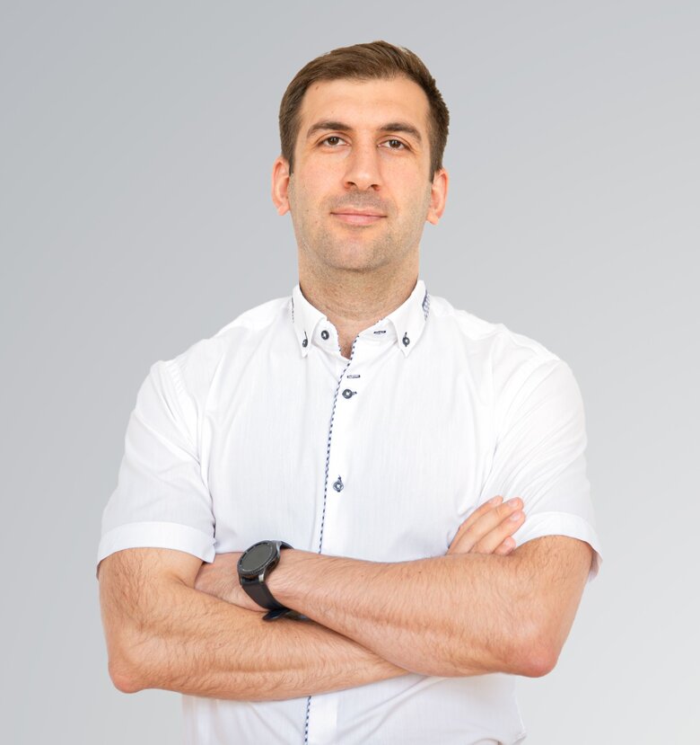 Денис Гюльмагомедов