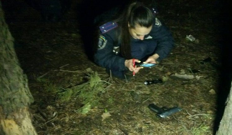 Patrol officers attacked by unknown persons in Kyiv. One officer wounded. Shooter detained. PHOTOS (updated)