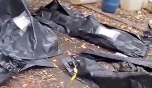 Окупант збирає у чорні мішки своїх поплічників: "На ком есть жетоны, на ком нету. С табличками - те, которых опознали. Хоть кого-то похоронить будет". ВIДЕО