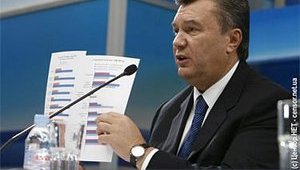 Янукович хочет, чтобы Тимошенко взяла за основу его программу