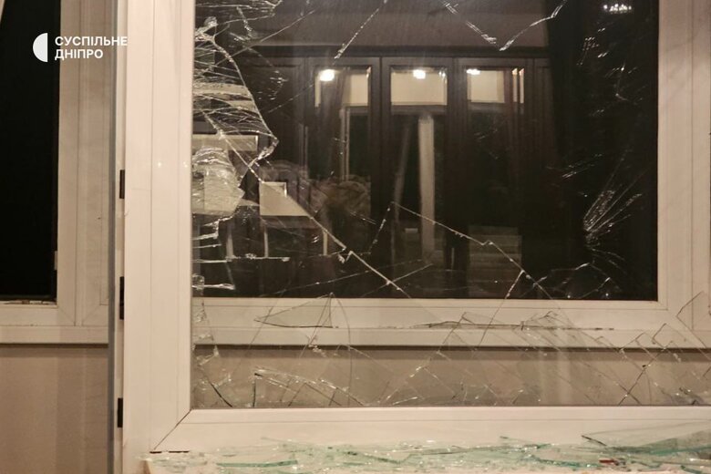 Влучання шахеда у багатоповерхівку у Дніпрі