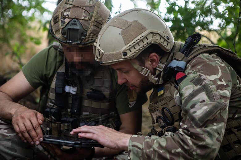 Роман Лозинський: Працюємо з безпілотними літальними апаратами різного типу й формату, зокрема і з моделями, які українці виготовляють. Вони дуже грамотно і якісно зроблені 07 Роман Лозинський: Працюємо з безпілотними літальними апаратами різного типу й формату, зокрема і з моделями, які українці виготовляють. Вони дуже грамотно і якісно зроблені 07