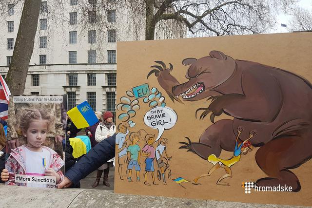 "Stop Russian aggression": protesters in London demanded stiffening sanctions against Russia 01