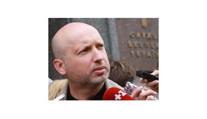 Турчинову в СБУ устроили очную ставку с женщиной, которая видела его по телевизору