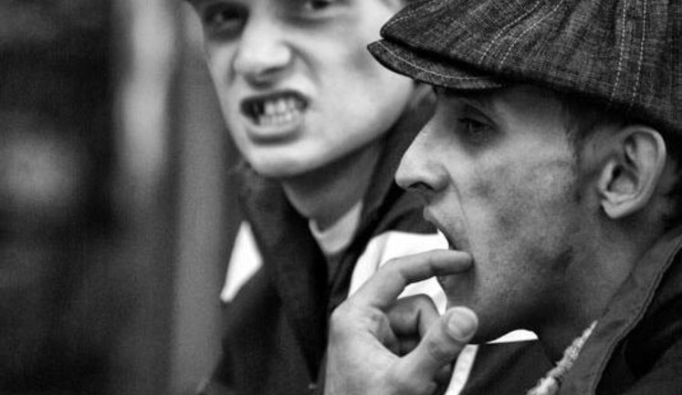 "Титушки" жестоко избили активистов "Батькивщины" и "Свободы": милиция даже не пыталась их задержать