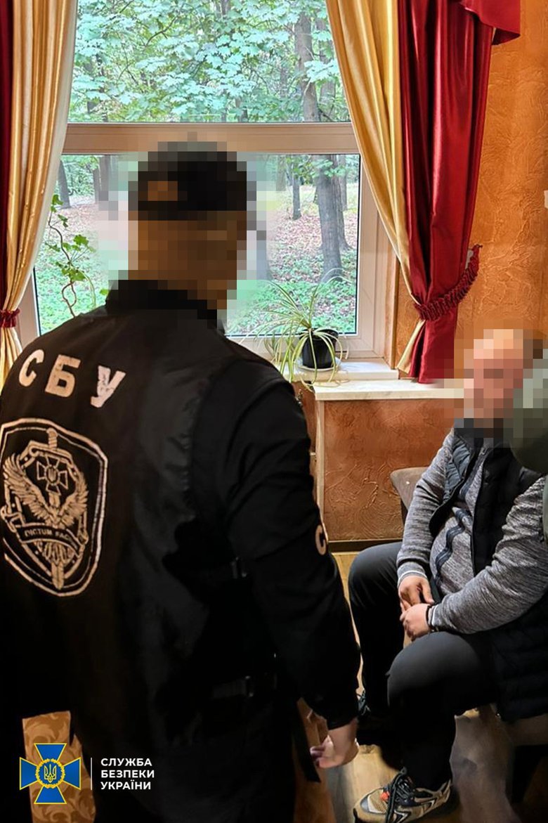 Посадовця Мін'юсту викрито на схемах для ухилянтів
