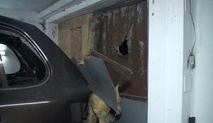 Неизвестные обстреляли из гранатомета СТО в Киеве, - Нацполиция. ФОТО