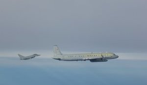 літак