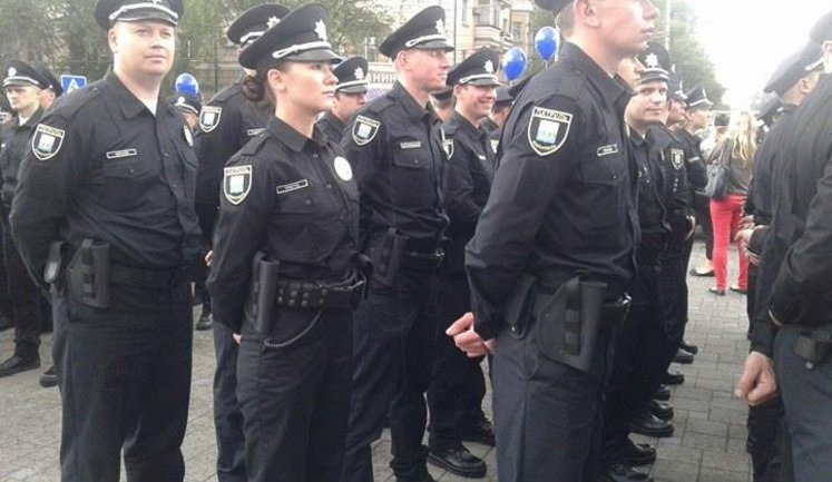 172 police officers took oath in Mariupol. PHOTOS