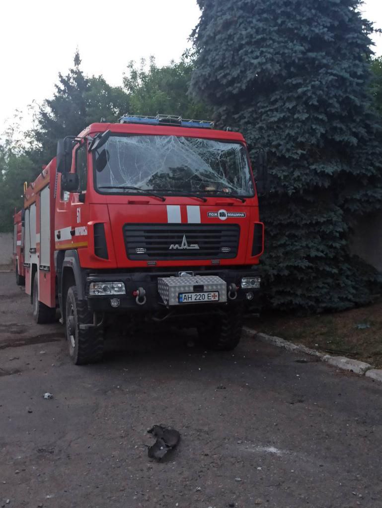 Уночі росіяни завдали авіаудар по Костянтинівці та продовжують обстрілювати прифронтові громади. Є загиблі , - Донецька ОВА 05