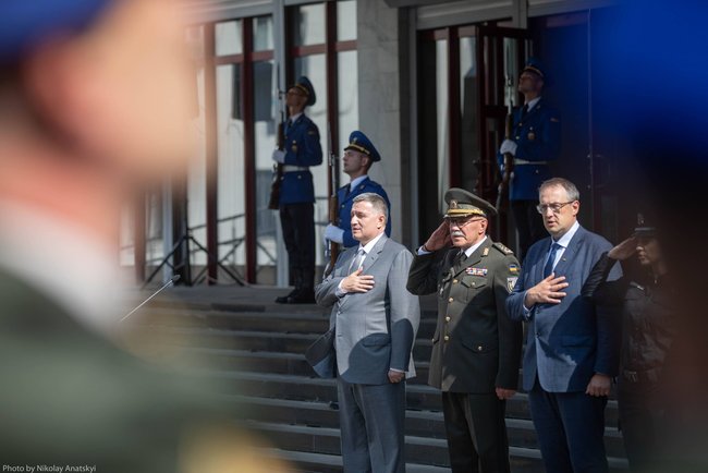 Аваков вручив державні та відомчі нагороди 84 співробітникам системи МВС 04