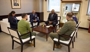 Zelenskyy meets with Pentagon Chief Austin and Chairman of Joint Chiefs of Staff Brown in US. PHOTOS