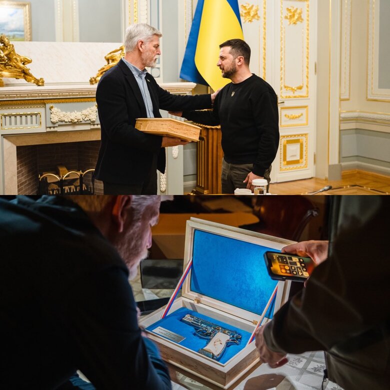 Павел подарував Зеленському пістолет CZ 75 з Орденом Білого Лева 01