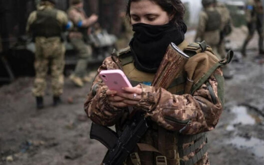 Жінка має вміти хоча б накласти турнікет або дати елементарну раду автомату, - Бобровська