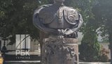 погруддя Мазепи в лаврі