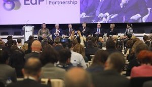 Коли мене обрали Президентом, Україна була на межі банкрутства і ніхто не вірив, що вона виживе, - Порошенко
