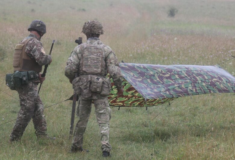 Новобранці ЗСУ під керівництвом інструкторів з Нової Зеландії проходять курс вогневої підготовки у Британії 10