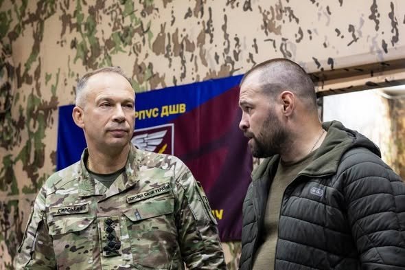 Сирський на передовій у Покровську — про БпЛА, артилерію та нові нагороди
