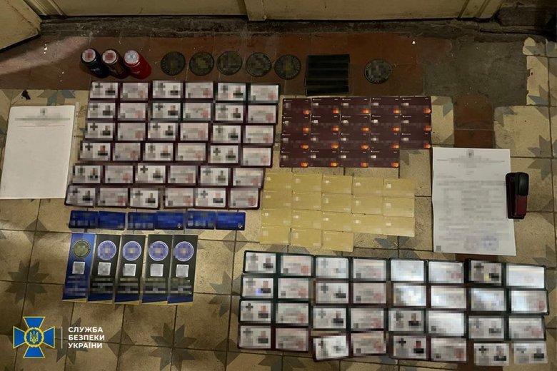 підробка документів для ухилянтів