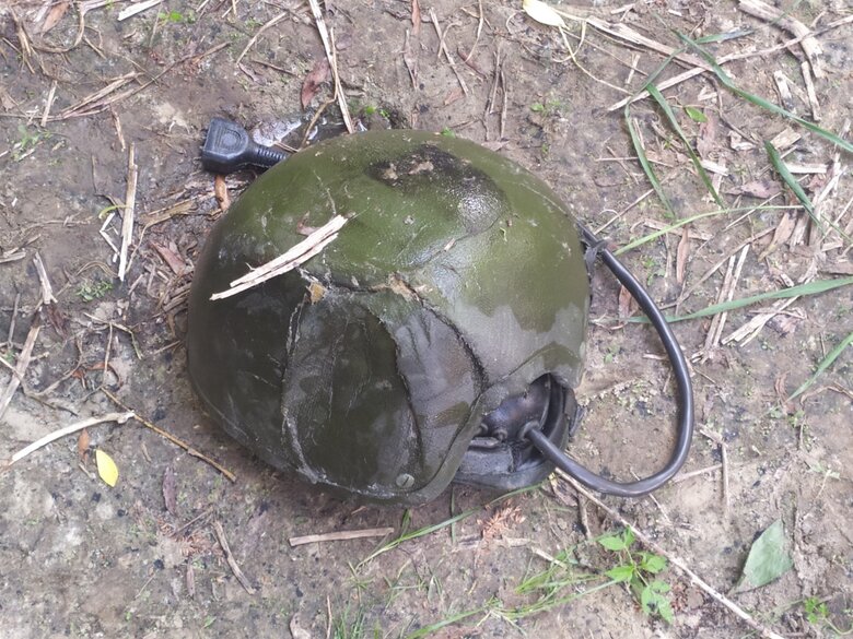 На Чернігівщині з річки витягли танки з законсервованими окупантами 05