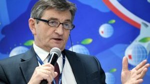Спікер Сейму Польщі подав у відставку через скандал з авіаперельотами