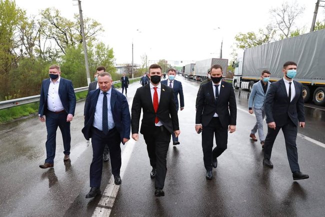 Скандальний слуга Тищенко приступив до перевірок закарпатської митниці 01