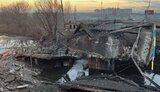 Переважаючі сили ворога зупинено на рубежі річки Тетерів на Київщині. Міст зруйновано, щоб перекрити шлях танкам РФ, - Сухопутні війська. ФОТОрепортаж