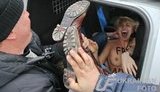 Femen обнажились возле мечети в поддержку тунисской активистки Амины. ФОТО