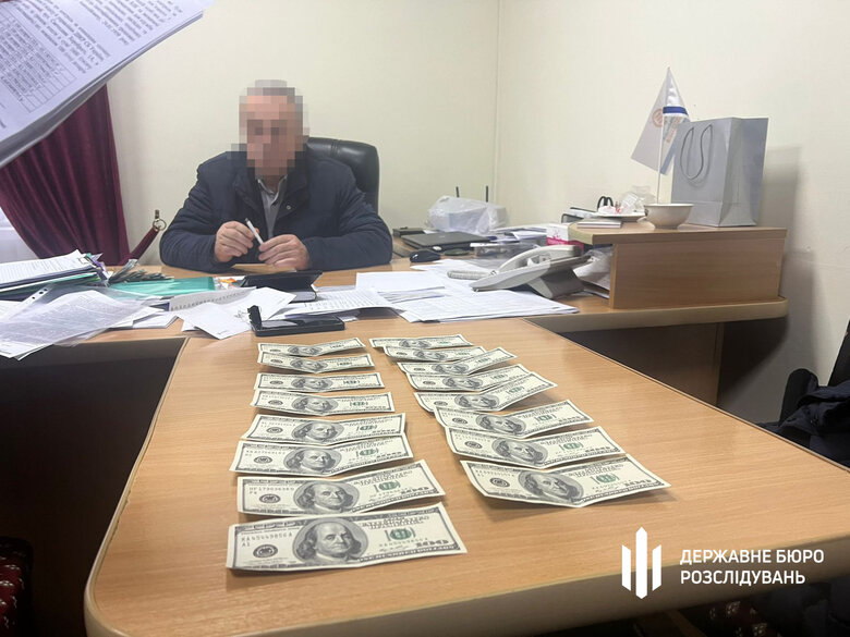 На Хмельниччині посадовець продавав ухилення від мобілізації