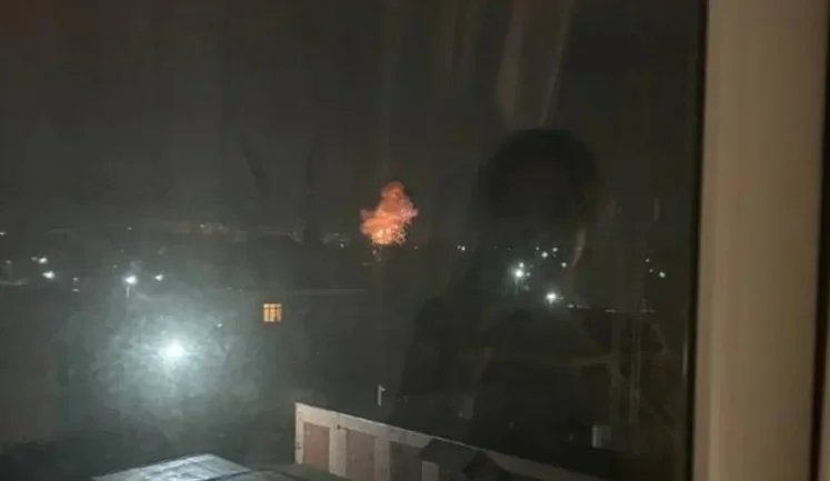 В российском Таганроге прозвучало около 20 взрывов во время атаки БПЛА