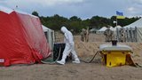 Военные медики развернули мобильную лабораторию со спецкомплексом, где можно сделать 20 исследований за сутки и получить результат за 6 часов. ФОТО
