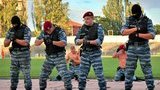 Двое милиционеров посреди ночи стреляли в людей. ВИДЕО