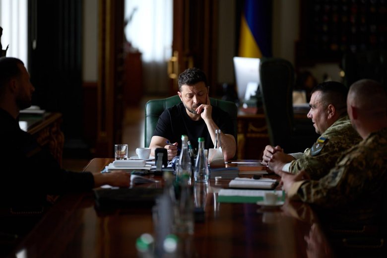 Zelenskyy and the military