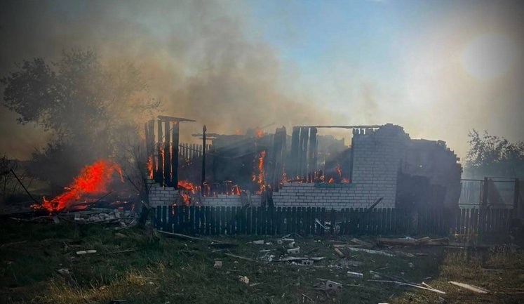 Атаки РФ на Чернігівщину й Сумщину: пошкодження, поранені та відключення світла. ФОТО