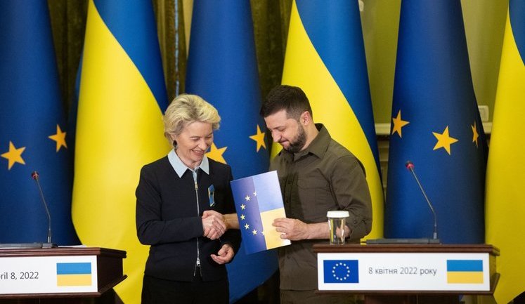 Зеленський оцінив потребу України у підтримці у $7 мільярдів на місяць, – Bloomberg