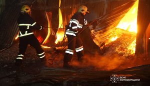 Войска РФ атаковали Житомирщину: есть попадание в предприятие и жилой дом, 3 раненых (обновлено). ФОТОрепортаж