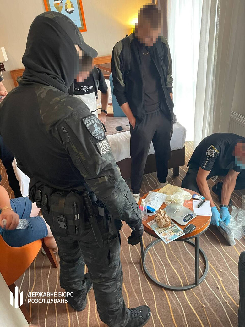 In Lviv, cocaine sales channel from Ecuador was blocked 05