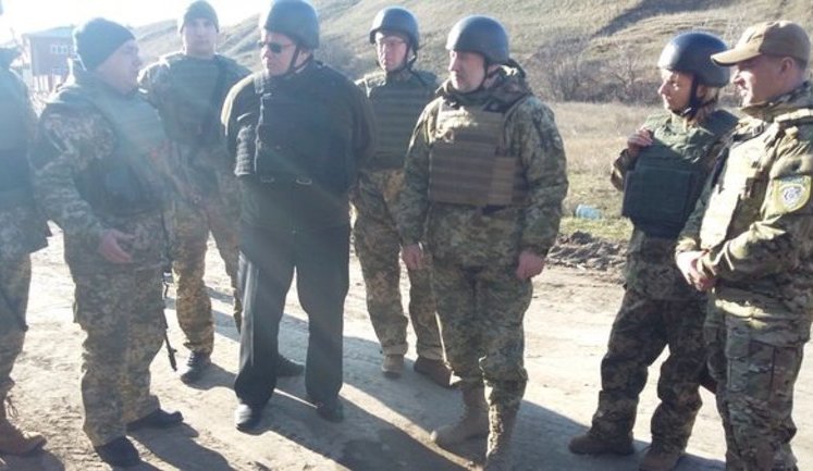 "Minsk in 'action' - shelling continued even during my visit to Shyrokyne," - Lithuanian Foreign Minister Linkevičius. PHOTOS