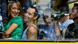 День ВДВ в небе и в фонтанах. С водкой, пивом и парашютом. ФОТОрепортаж